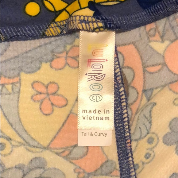 LuLaRoe Russian Nesting Doll Leggings TC - Picture 3 of 3